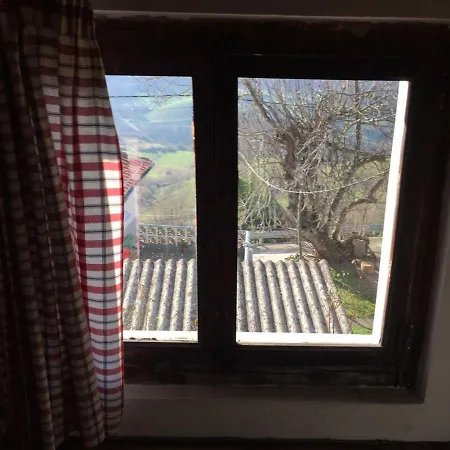 Vive Asturias En Casa De Aldea Buhardilla Tipica *
