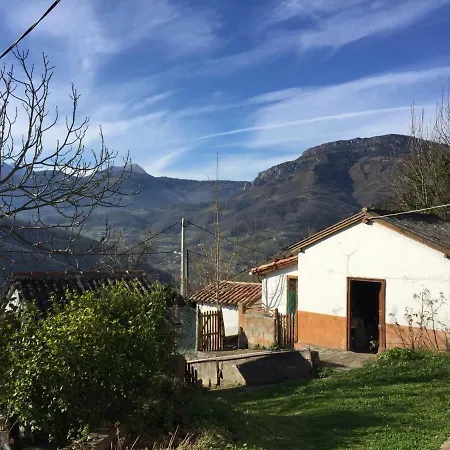 Vive Asturias En Casa De Aldea Buhardilla Tipica Campomanes