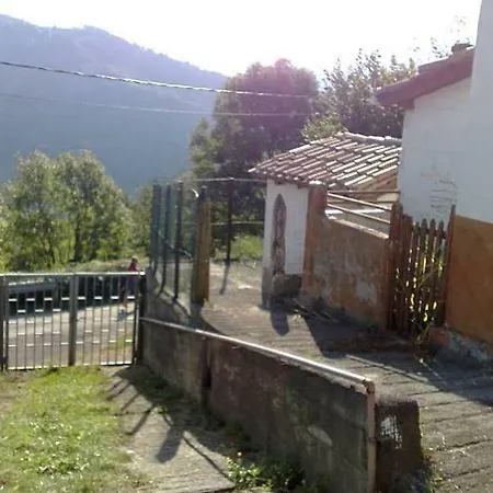 Vive Asturias En Casa De Aldea Buhardilla Tipica Prázdninový dům Campomanes