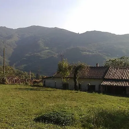 Vive Asturias En Casa De Aldea Buhardilla Tipica Prázdninový dům