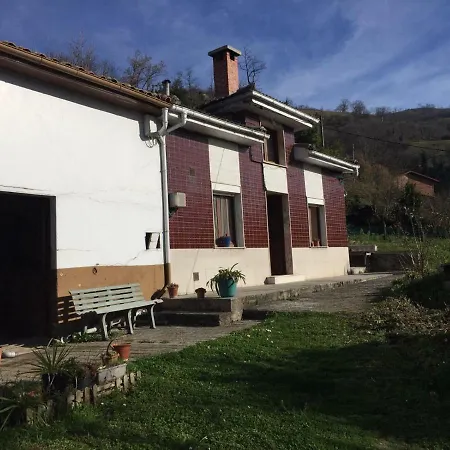 Vive Asturias En Casa De Aldea Buhardilla Tipica Campomanes